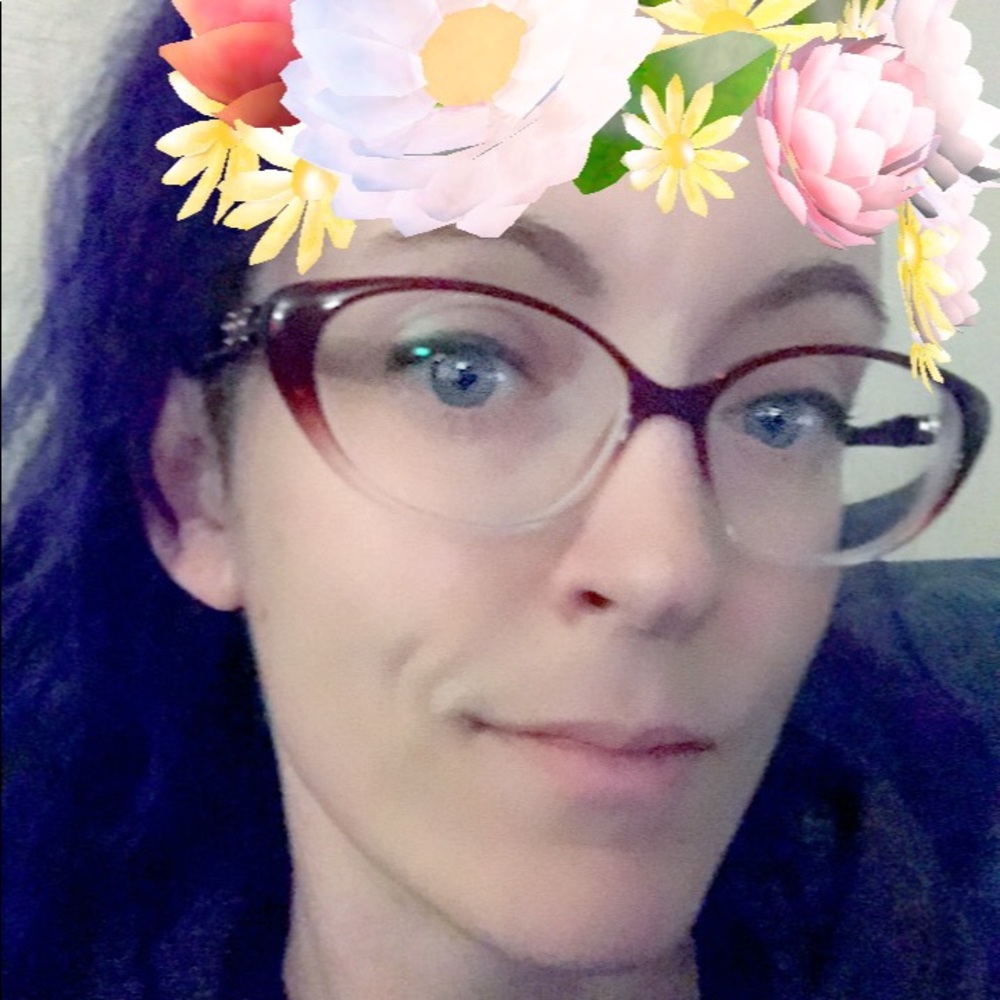 Meet your Posher, Lauren